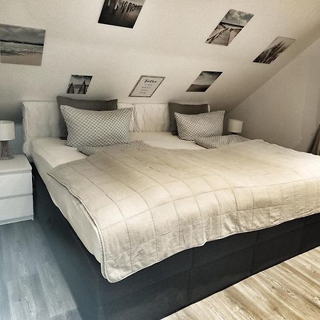 Nordsee Anker Unsere Moderne 87 Qm Ferienwohnung Mit Zwei Schlafzimmer In Norden Ortsteil Ostermarsch ภายนอก รูปภาพ